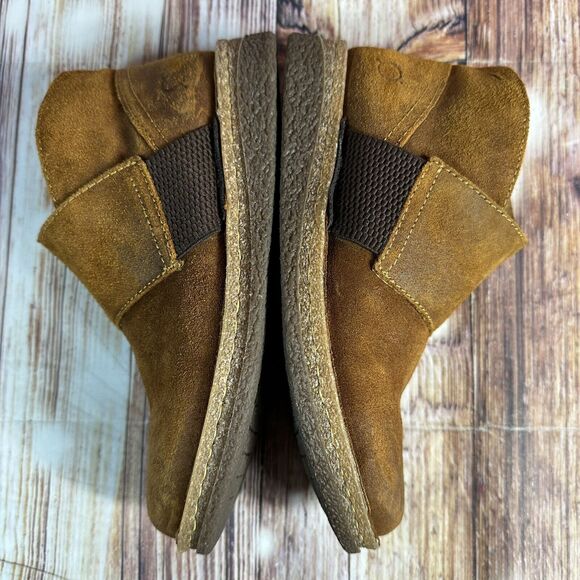 Brown Ankle Boots - Picture 7 of 10